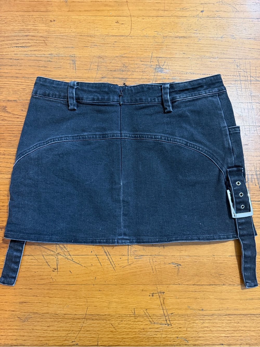 BY.DYLN Immy Mini Denim Skirt in Black - Picture 5 of 6